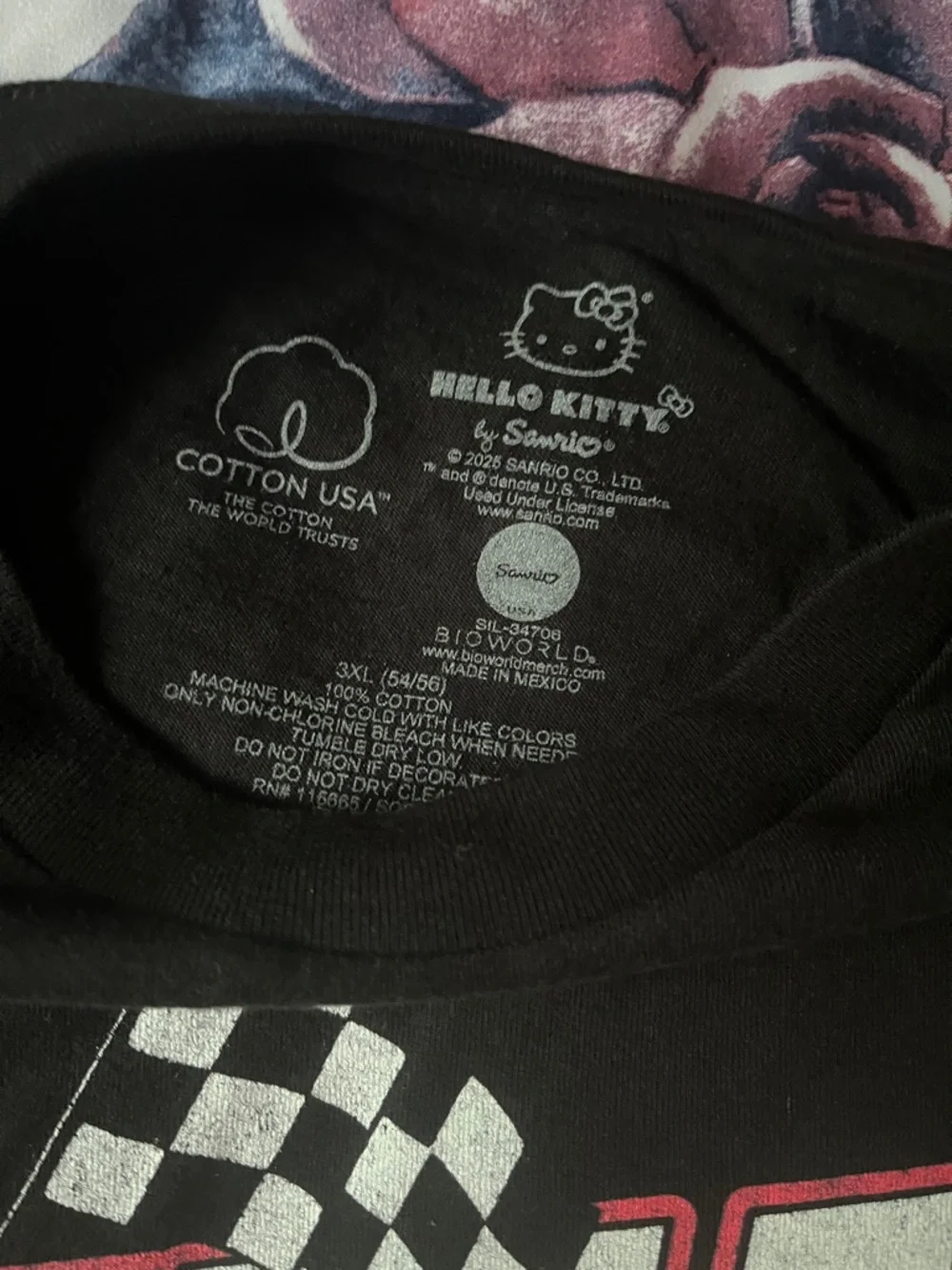 Hello Kitty Tokyo Racing TShirt Size 3XL - Picture 3 of 6